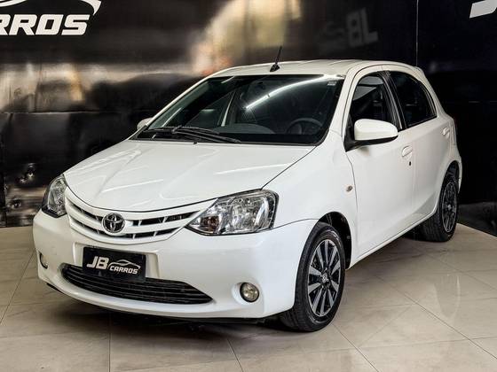 TOYOTA ETIOS 1.5 XS 16V FLEX 4P AUTOMÁTICO TOYOTA ETIOS 1.5 XS 16V FLEX 4P AUTOMÁTICO